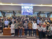 Employee Class Program Universitas Wijaya Kusuma Sura Nomor 7