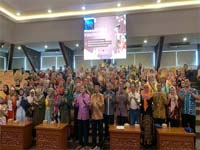 Employee Class Program Universitas Wijaya Kusuma Sura Nomor 8